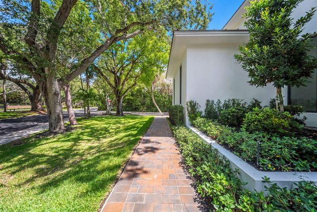 1550 Ponce De Leon Drive, Fort Lauderdale, FL 33316