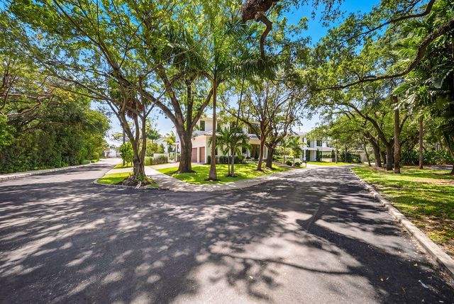 1550 Ponce De Leon Drive, Fort Lauderdale, FL 33316