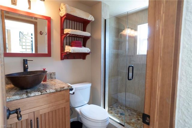 805 River Point DR 103C, Naples, FL 34102