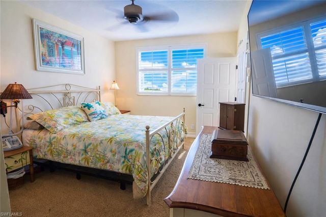 805 River Point DR 103C, Naples, FL 34102