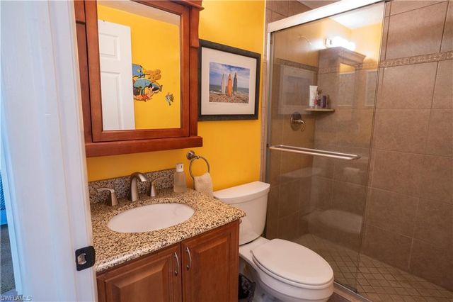 805 River Point DR 103C, Naples, FL 34102