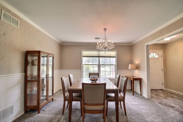 1218 N Wild Turkey Dr, Derby, KS 67037