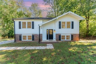 821 Prince Edward Road, Kernersville, NC 27284