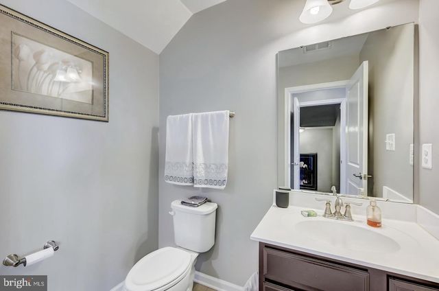 8102 SECLUDED COVE, Baltimore, MD 21222