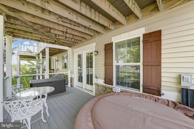 8102 SECLUDED COVE, Baltimore, MD 21222