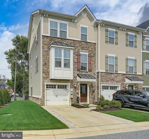 8102 SECLUDED COVE, Baltimore, MD 21222