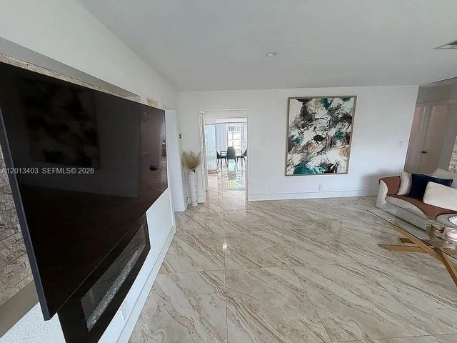 1823 SW 29th St, Fort Lauderdale, FL 33315