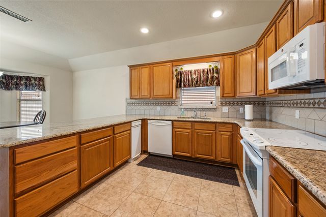 1104 Starling Court, Burleson, TX 76028
