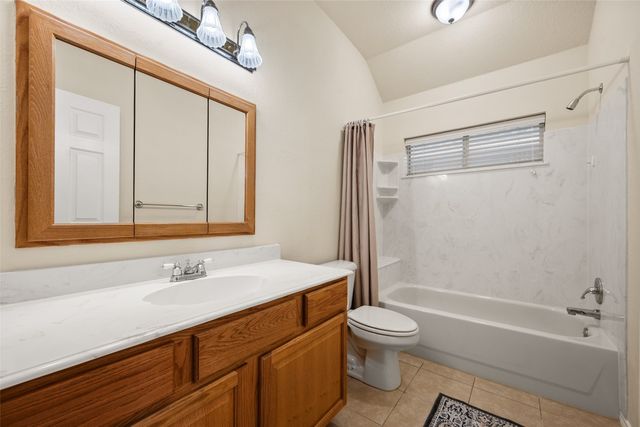 1104 Starling Court, Burleson, TX 76028