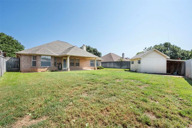 1104 Starling Court, Burleson, TX 76028