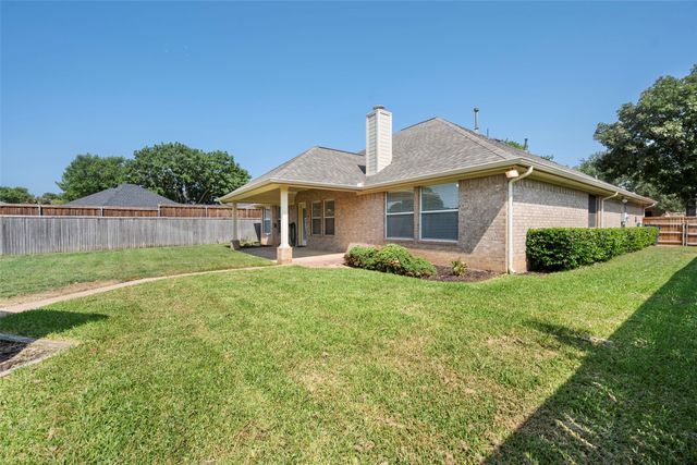 1104 Starling Court, Burleson, TX 76028