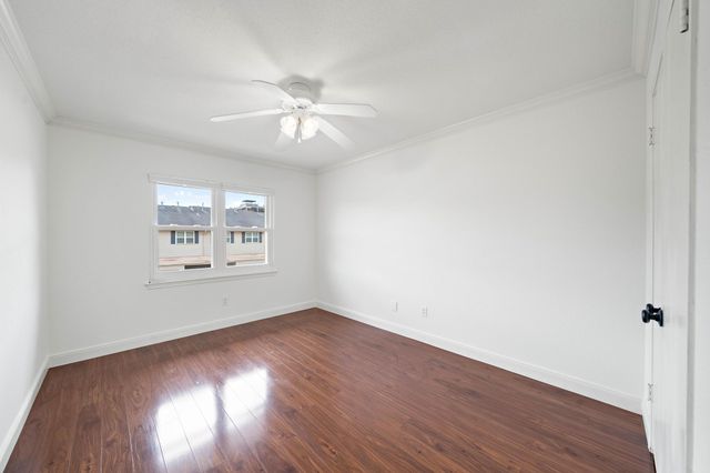 6434 Burgoyne Road 109, Houston, TX 77057