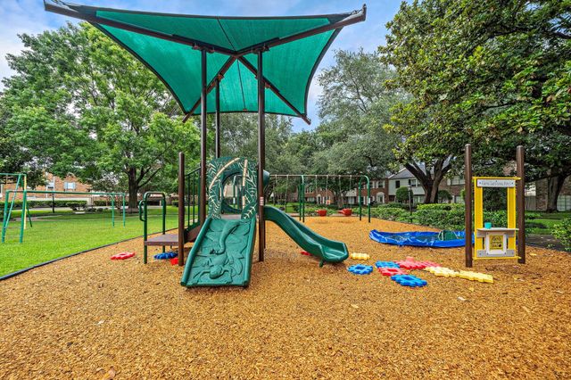 6434 Burgoyne Road 109, Houston, TX 77057