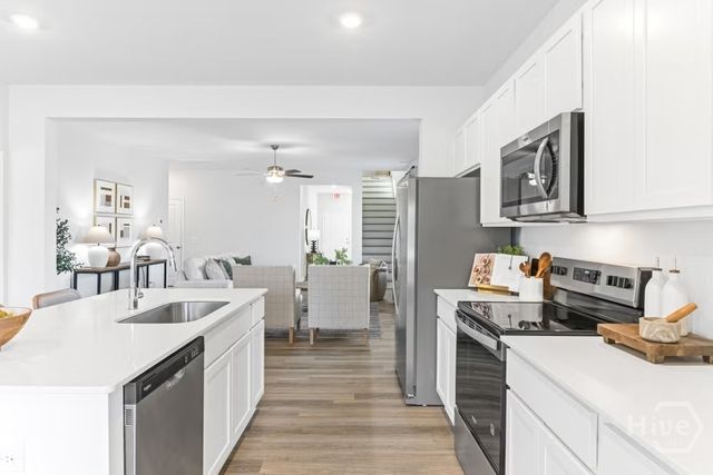 127 Wilderness Road, Savannah, GA 31302