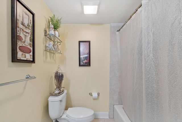 242 Mount Vernon St 6, Lawrence, MA 01843
