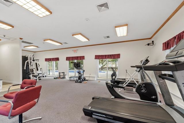 242 Mount Vernon St 6, Lawrence, MA 01843