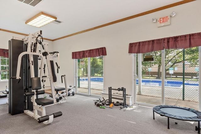 242 Mount Vernon St 6, Lawrence, MA 01843