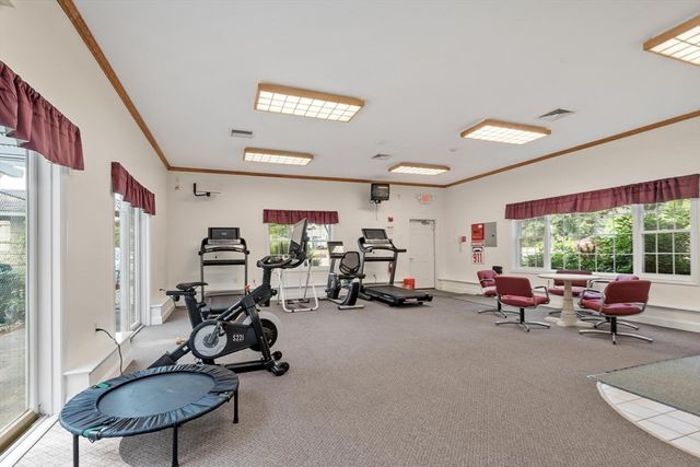 242 Mount Vernon St 6, Lawrence, MA 01843