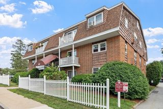 242 Mount Vernon St 6, Lawrence, MA 01843