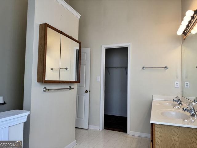 2925 Camelot Woods Drive, Lawrenceville, GA 30044