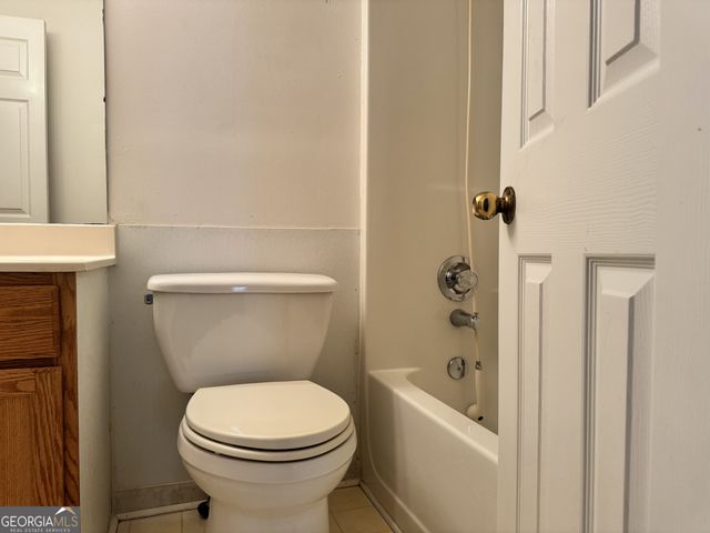 2925 Camelot Woods Drive, Lawrenceville, GA 30044