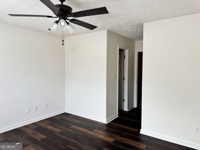 2925 Camelot Woods Drive, Lawrenceville, GA 30044