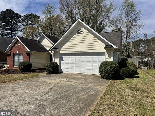 2925 Camelot Woods Drive, Lawrenceville, GA 30044