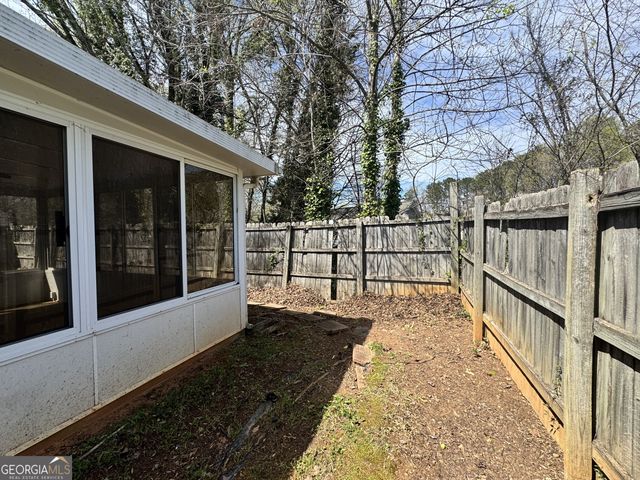 2925 Camelot Woods Drive, Lawrenceville, GA 30044