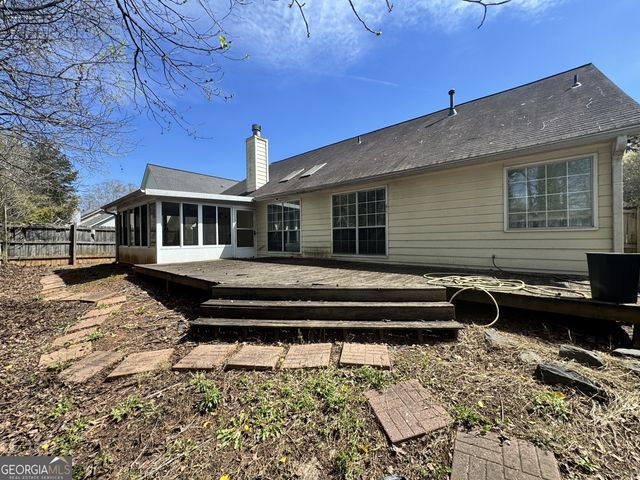 2925 Camelot Woods Drive, Lawrenceville, GA 30044