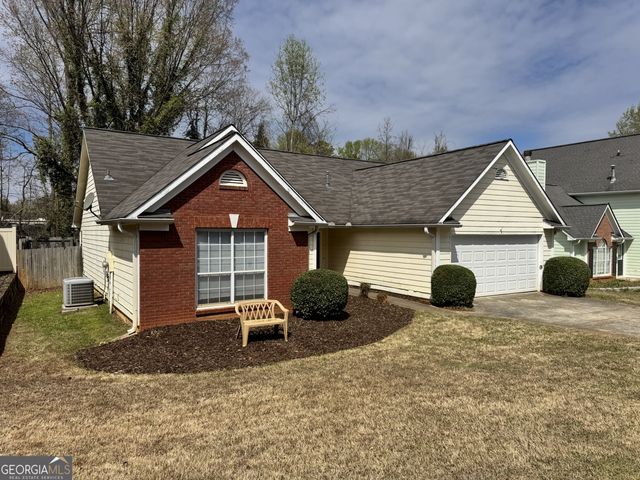 2925 Camelot Woods Drive, Lawrenceville, GA 30044