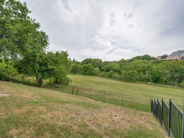 4615 Cherokee Path, Carrollton, TX 75010
