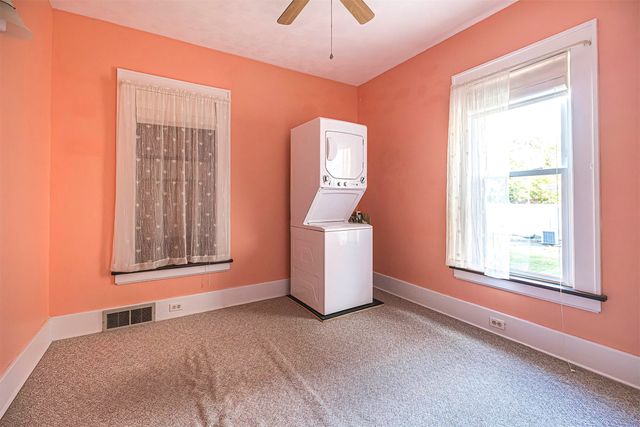 2930 POPLAR Street, Erie, PA 16508