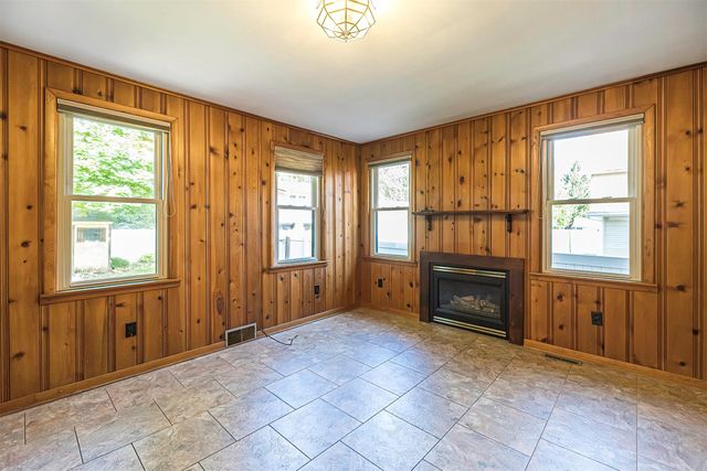 2930 POPLAR Street, Erie, PA 16508