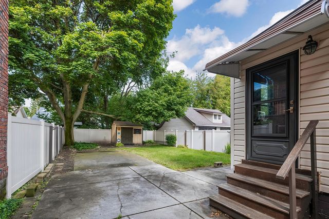 2930 POPLAR Street, Erie, PA 16508