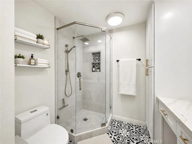 23665 Park Capri 103, Calabasas, CA 91302