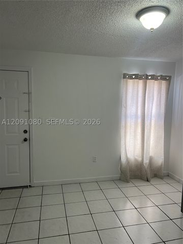 5366 W 26th Ave 121, Hialeah, FL 33016