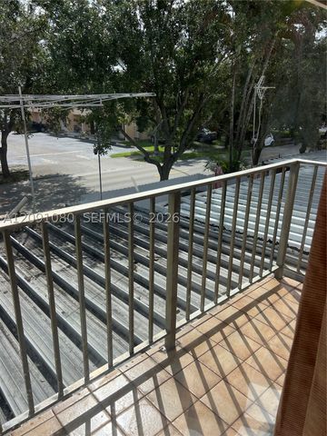 5366 W 26th Ave 121, Hialeah, FL 33016
