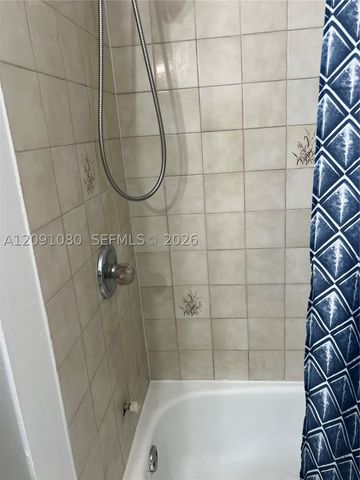 5366 W 26th Ave 121, Hialeah, FL 33016