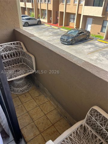 5366 W 26th Ave 121, Hialeah, FL 33016