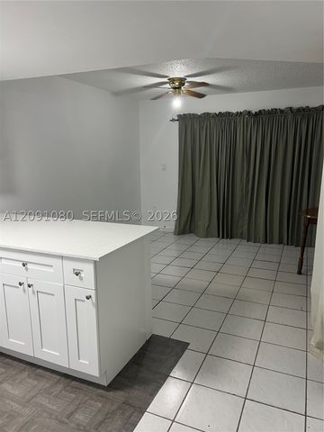 5366 W 26th Ave 121, Hialeah, FL 33016