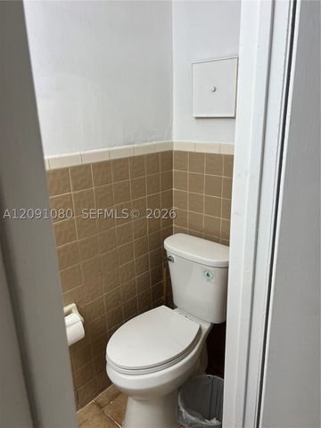 5366 W 26th Ave 121, Hialeah, FL 33016