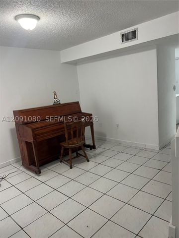 5366 W 26th Ave 121, Hialeah, FL 33016