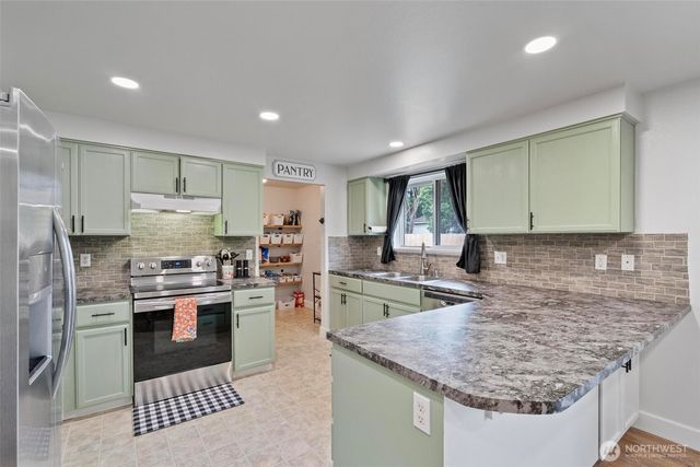 17930 Littlerock Road SW, Rochester, WA 98579