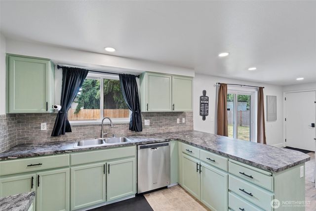 17930 Littlerock Road SW, Rochester, WA 98579