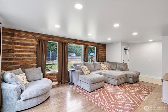 17930 Littlerock Road SW, Rochester, WA 98579