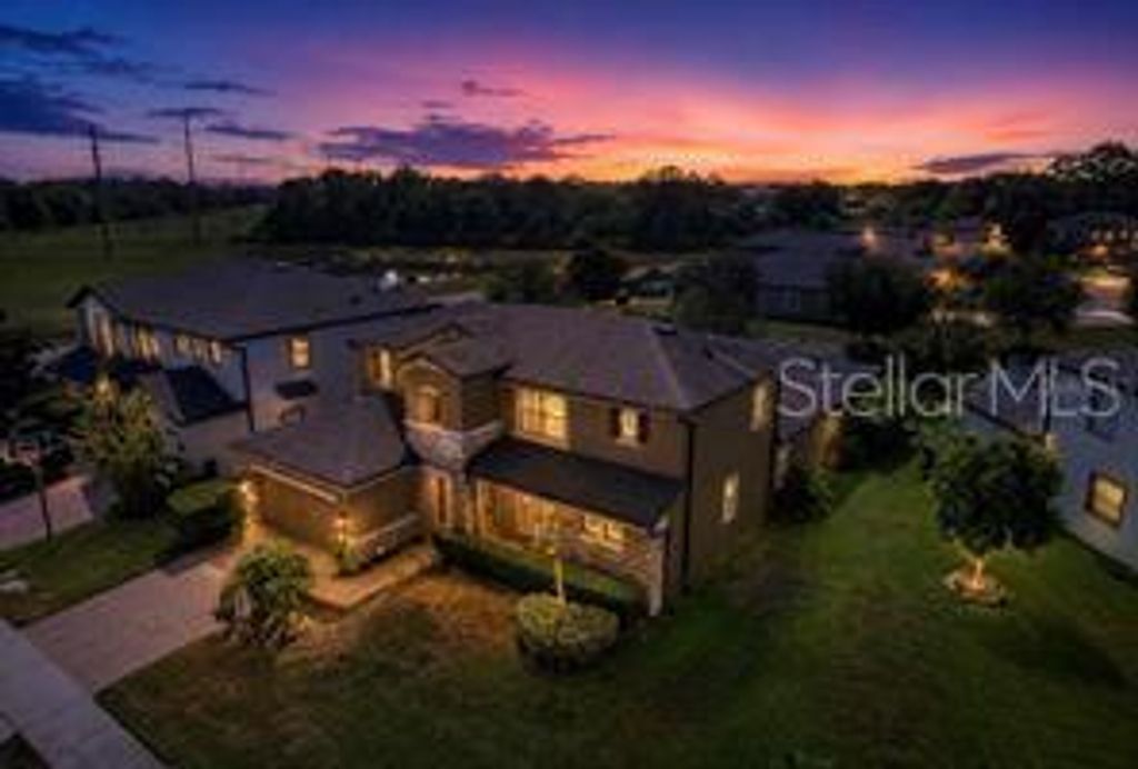 Image 13 of property listing at 743 WELLINGTON COURT, Oldsmar, FL 34677