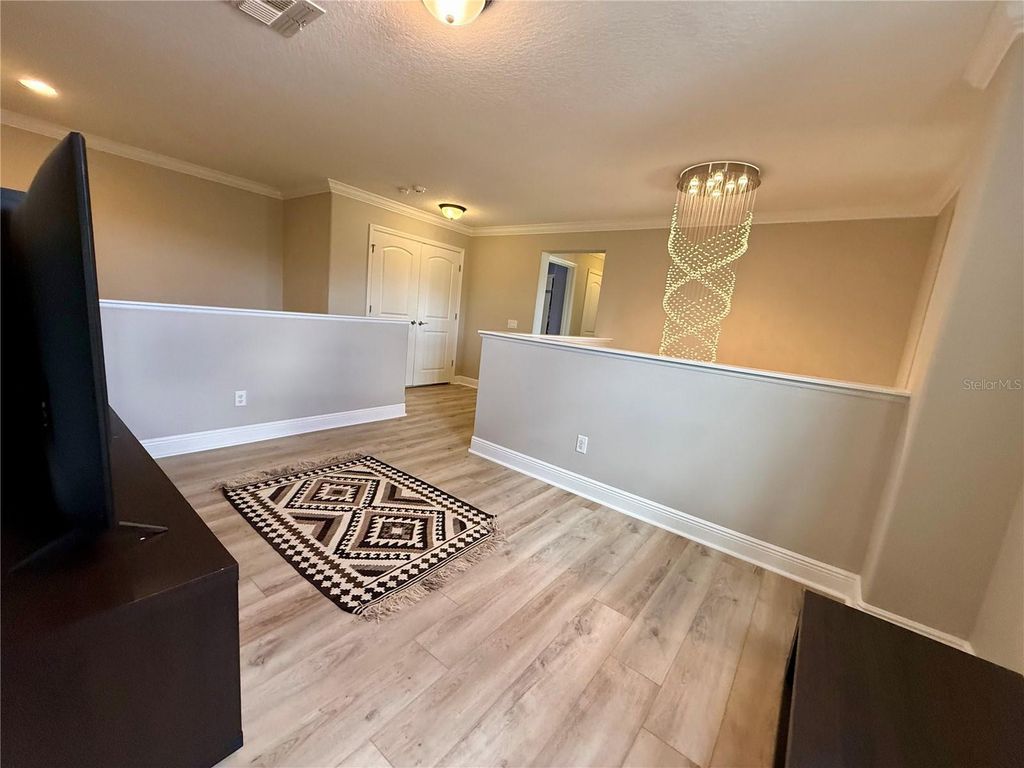 Image 37 of property listing at 743 WELLINGTON COURT, Oldsmar, FL 34677