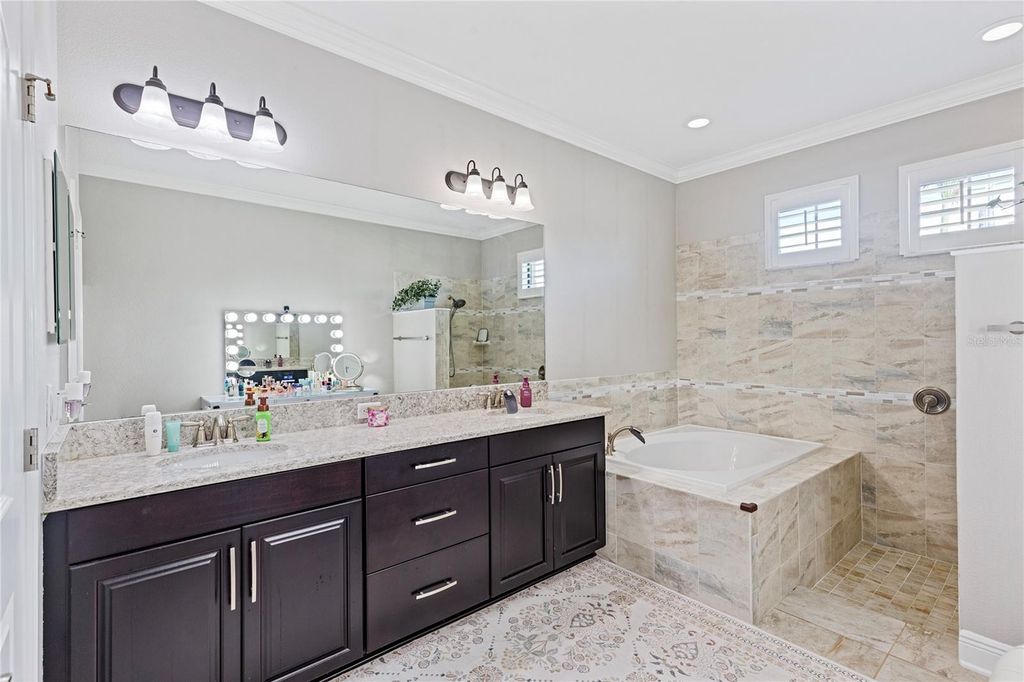 Image 10 of property listing at 743 WELLINGTON COURT, Oldsmar, FL 34677