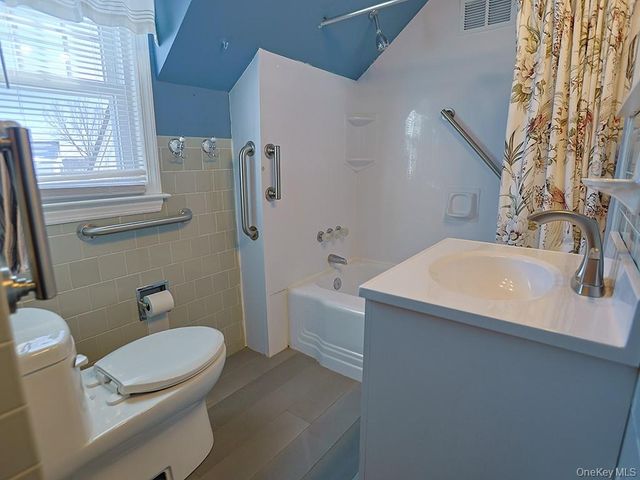 5 Oxford Road, Goshen, NY 10924