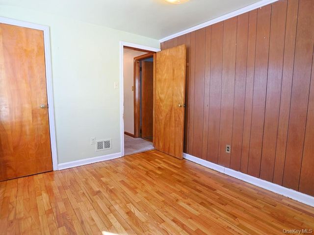 5 Oxford Road, Goshen, NY 10924